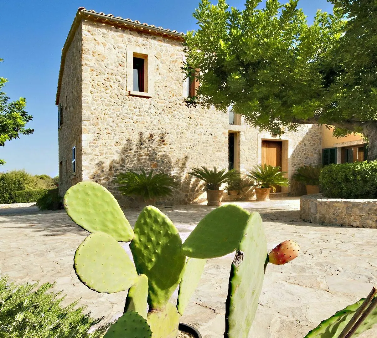 Finca Alzina Selva  0*, Selva (Mallorca) Spain